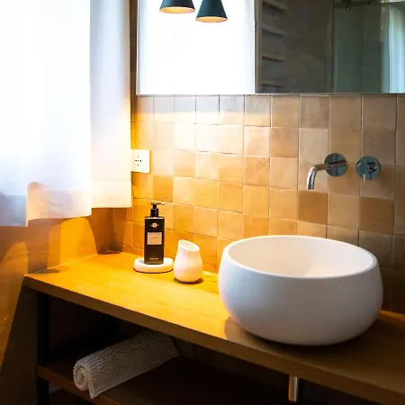 ベッド・アンド・ブレックファスト Agri-relais Ventisettegradi モンテマルチャーノ